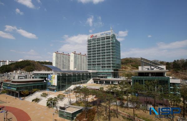 NSP통신-포항시는 지난해 시민들로부터 큰 호응을 얻었던 생성형 AI 활용 콘텐츠 제작 특강을 올해도 정규 편성했다. (사진 = 포항시)