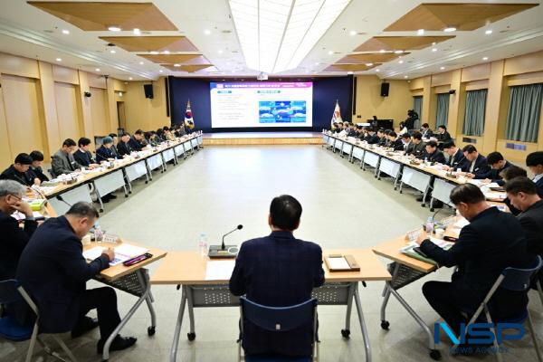 NSP통신-김천시는 24일 시청 3층 강당에서 신성장 동력사업 발굴 보고회를 개최했다. (사진 = 김천시)