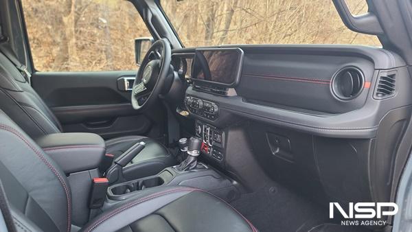 NSP통신-시승에 사용된 지프 뉴 글래디에이터