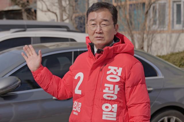 NSP통신-정광열 국민의힘 춘천시장 예비후보가 예비후보 등록을 마치고 본격적인 선거에 돌입한 모습. (사진 = 정광열 캠프)