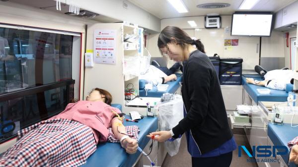 NSP통신-포항세명기독병원이 27일 오전 10시부터 오후 4시까지 뇌병원 1층에서 직원들을 대상으로 올해 첫 사랑 나눔 헌혈 캠페인을 실시했다. (사진 = 포항세명기독병원)