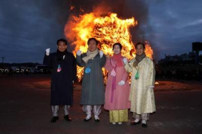 [NSP NEWS Image]안동시 2026년 정월대보름 달맞이 행사 행사 열어