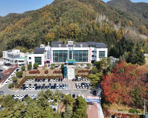 NSP통신-청송군은 군민 생활 편의 증진과 안전한 정주 환경 조성을 위해 올해 건설·새마을 분야에 총 379억 원을 투입한다. (사진 = 청송군)