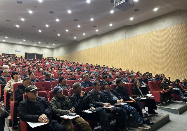 NSP통신-고용주 건의 및 애로사항을 청취하고 전반적인 사업 추진에 대한 질의 및 응답의 시간을 가졌다. (사진 = 안동시)