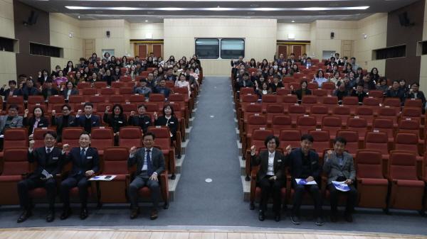 NSP통신-포항교육지원청은 10일 여울관에서 주요 추진 업무를 공유하고 학교 현장에서의 경북형 웍스 AI 활용 방법을 안내하기 위한 2026년 상반기 행정실장 회의를 개최했다 사진 포항교육지원청