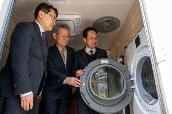 NSP통신-영주시는 차량이 원활히 운영될 수 있도록 주민 홍보와 복지 상담을 실시하고 추가 맞춤형 복지 연계 서비스를 발굴지원할 예정이다 사진 영주시