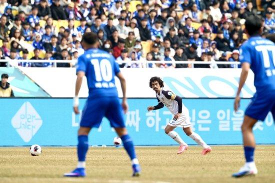 NSP통신-전남드래곤즈 발디비아 선수 사진 전남드래곤