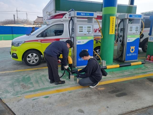 [NSP PHOTO]강진군 유가상승 대비 주유소 합동점검 실시