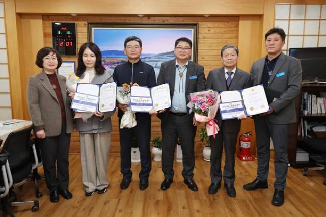 [NSP PHOTO]장흥군 2026년 전남도 모범납세자 증명서 전달