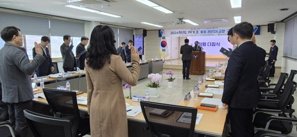 NSP통신-영양교육지원청은 지난 19일 초중고등학교 관리자 대상으로반부패청렴 다짐식을 개최하고 공정하고 투명한 학교 운영과 청렴 실천에 대한 의지를 다졌다 사진 영양교육지원청