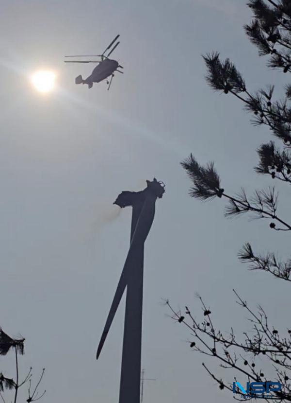 -경북소방본부 헬기가 화재를 진압하고 있다 사진 경북소방본부