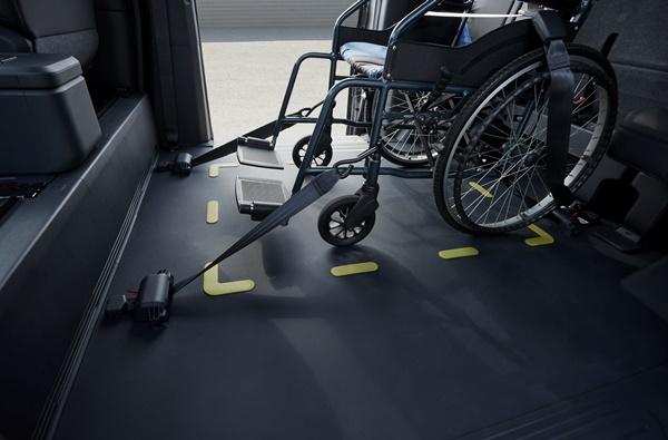 -우측 스마트 파워 슬라이딩 도어스마트 파워테일게이트 가능 PV5 WAV 차량 사진 기아