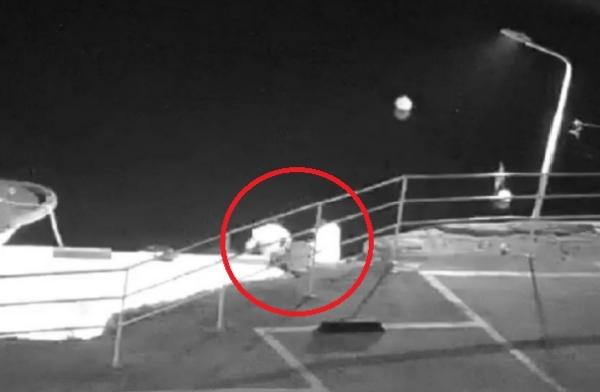 -현장 CCTV 화면에 잡힌 A씨와 B씨붉은 원안 사진 포항해양경찰서