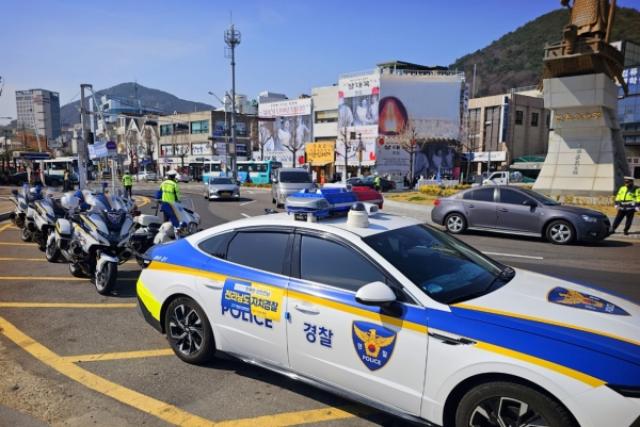 [NSP PHOTO]여수경찰 교통사고 예방 싸이카암행팀기동대 집중 배치단속