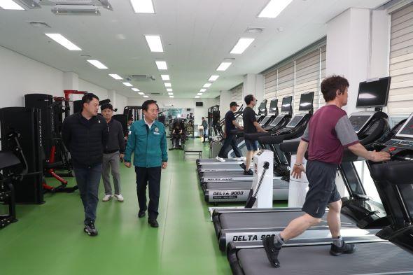 -안동시 도민체전 대비 현장 점검 나서 주요 경기장 시설물 및 숙박업소 등 안전 점검 안전하고 쾌적한 대회 준비에 박차 사진 안동시