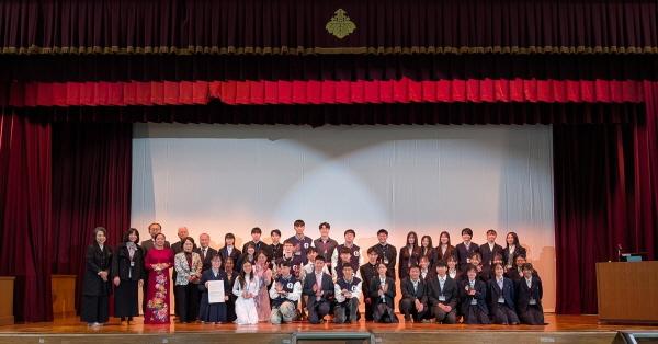 -경상북도교육청은 지난 24일 일본 오사카에서 열린 제5회 고등학생 국제 과학회의에 경산과학고등학교 학생들이 참가해 우수한 연구 역량을 선보였다고 밝혔다 사진 경상북도교육청