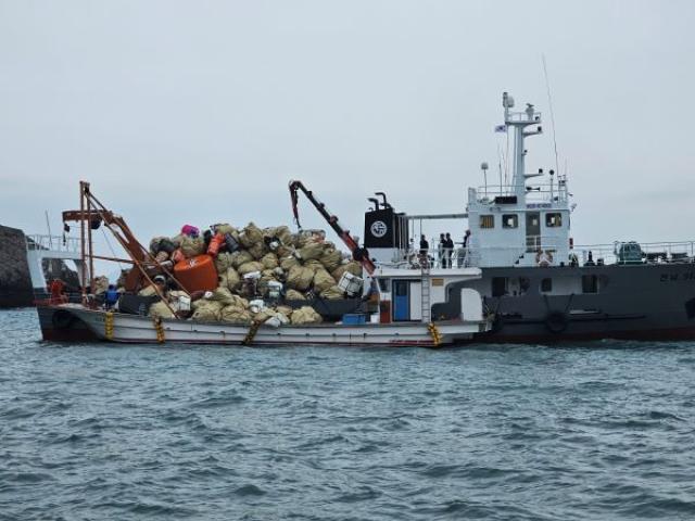 [NSP PHOTO]완도군 70억 투입 청정 바다 보전 힘쓴다