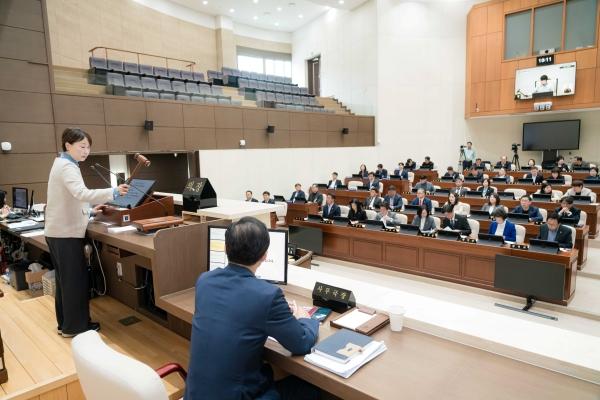 -1일 시의회에서 용인시의회가 제302회 임시회를 개회했다 사진 용인특례시의회