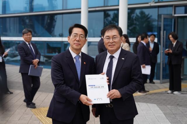 [NSP PHOTO]여수시 황종우 해수부장관 만나 현안 사업 건의