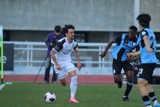 -전남드래곤즈 주장 발디비아 선수 사진 전남드래곤즈