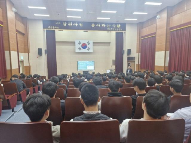[NSP PHOTO]대구경북지방병무청 상주공업고 찾아 병역진로설계 설명회 열어