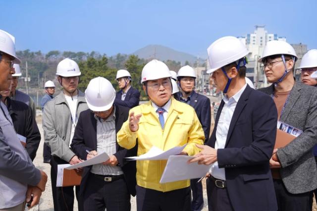 [NSP PHOTO]여수시 선소테마정원 개관 준비 점검