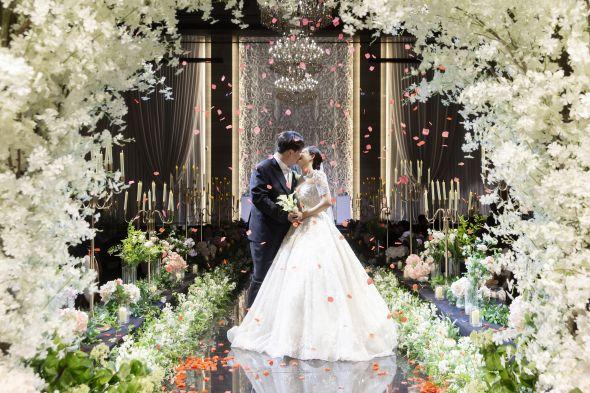 -영주시는 혼인 증가를 출산과 정착으로 이어가기 위해 출산돌봄주거일생활 균형양성평등만남결혼 지원 등 6대 핵심 분야 126개 사업에 1338억 원을 투입해 추진하고 있다 사진 영주시