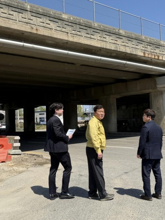 [NSP PHOTO]시흥시 신천동 침수우려도로 현장 점검선제적 대응으로 인명 사고 차단