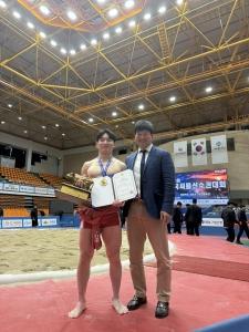 -대구대학교 씨름부 김대경 학생스포츠레저학과 4학년이 제80회 전국씨름선수권대회에서 선수권부 개인전 경장급에서 우승을 차지했다 사진 대구대학교