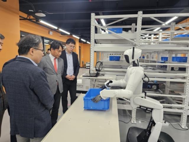 [NSP PHOTO]한국산업단지공단 KAIST 피지컬 AI 실증 사례 벤치마킹 위해 견학 실시현장 접목 방안 모색