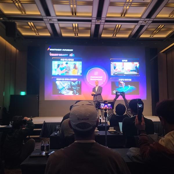 -니콜라 파리 르노코리아 사장의 취임 기자회견 모습 사진 NSP통신