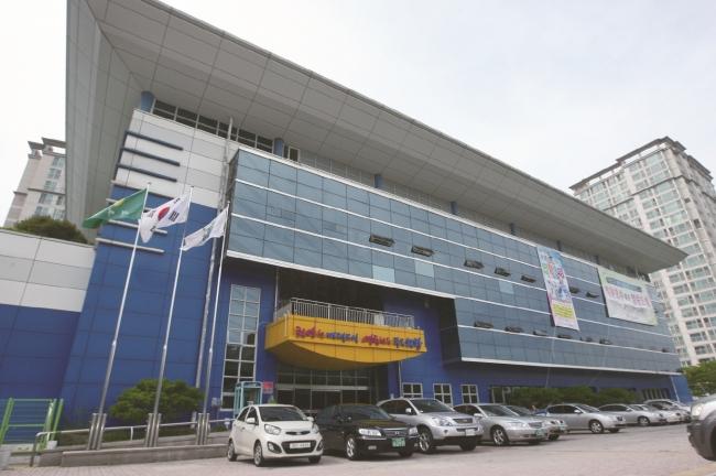 -의왕국민체육센터 전경 사진 의왕시