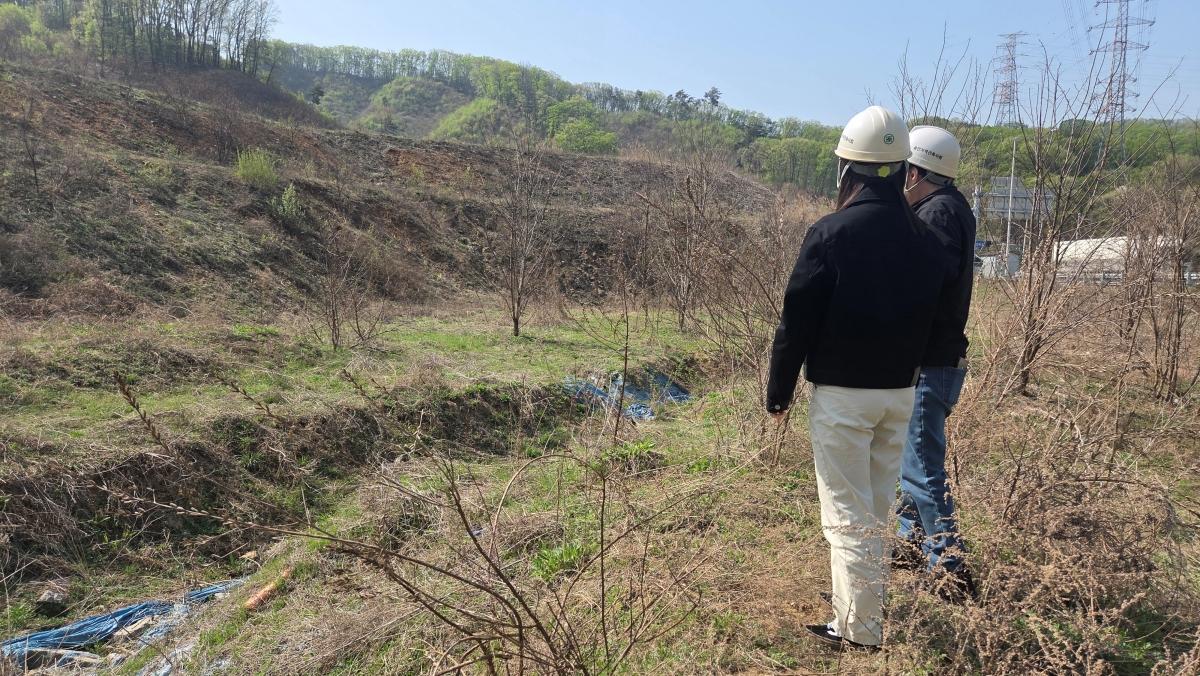 -용인특례시가 집중호우에 대비해 공장 부지면적 1만를 넘는 대형 공장 공사 현장 8곳을 점검했다 사진 용인특례시