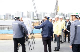 [NSP NEWS Image][현장에 답이 있다]김경일 파주시장, 파주메디컬클러스터 현장 점검