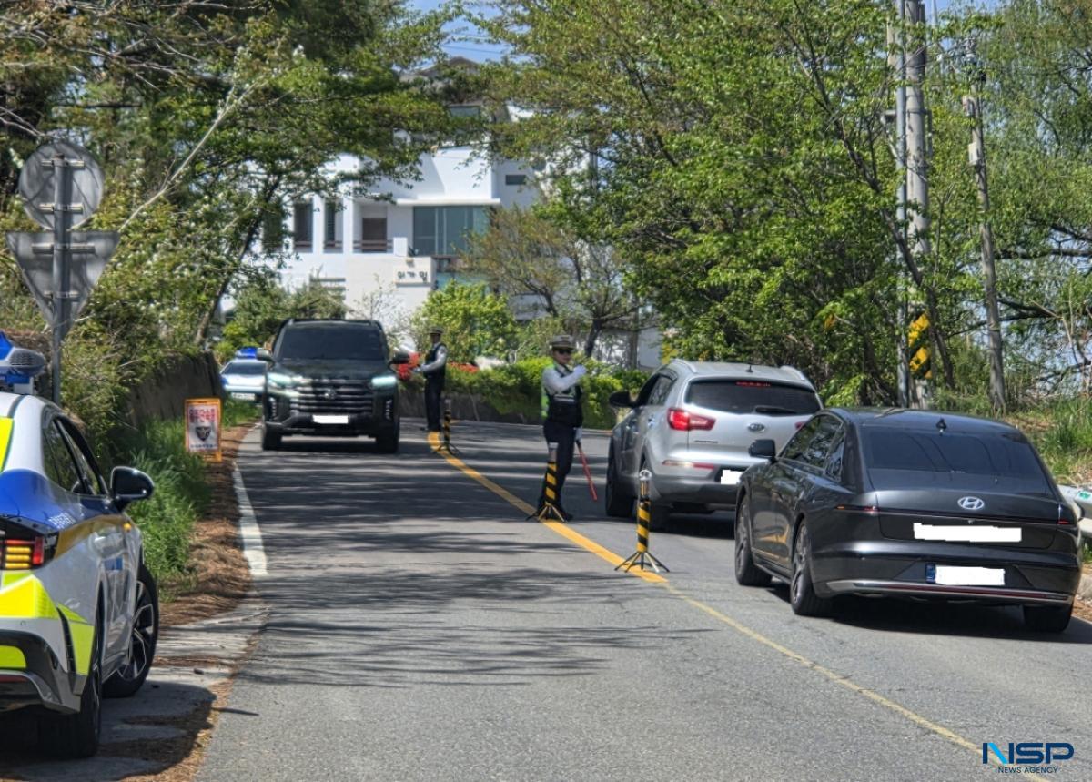 -포항북부경찰서가 주말에 포항시 북구 일대에서 음주운전 및 교통법규 위반 행위에 대한 집중단속을 실시했다 사진 포항북부경찰서