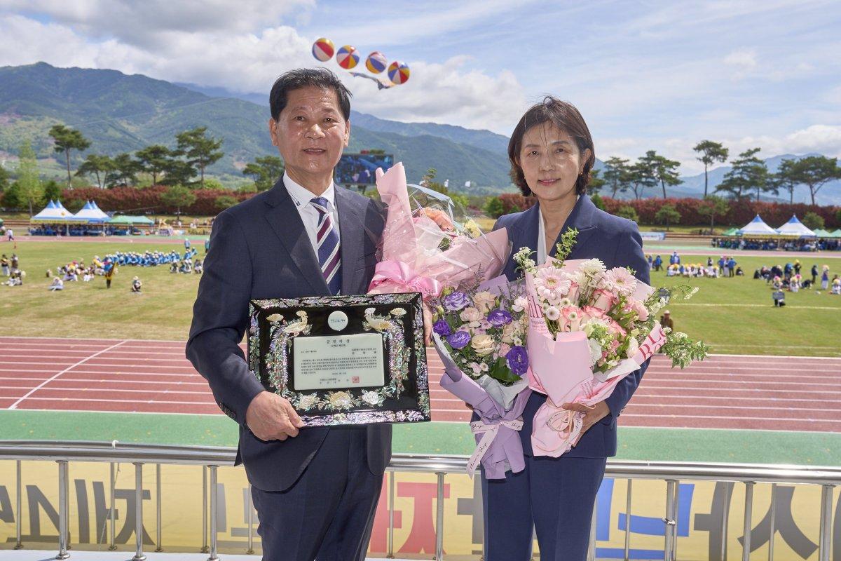 -구례장학회 김광태 이사장좌 오수미 구례군수 권한대행우 사진 구례군청