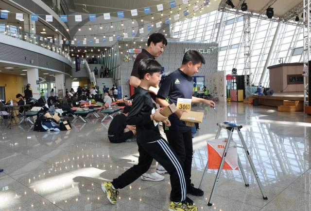 [NSP NEWS Image]광명스피돔 인도어 오리엔티어링 대회 성료250여 명 이색 레이스 펼쳐