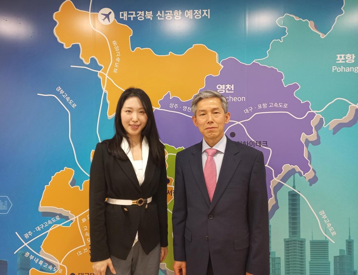 -대구경북경제자유구역청은 지난 28일 주한캐나다상공회의소 멜라니 오 실장을 초청하여 투자유치 IR를 실시하고 캐나다 기업 유치 확대를 위한 협력 기반을 강화했다 사진 대구경북경제자유구역청