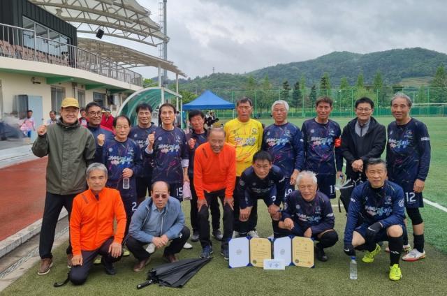 [NSP NEWS Image]광양 골드FC 전남도의회 의장배 70대부 정상노장의 투혼 빛났다