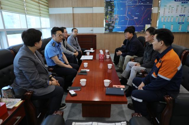 [NSP NEWS Image]포항해경, 해양자율방제대와 소통의 장 마련