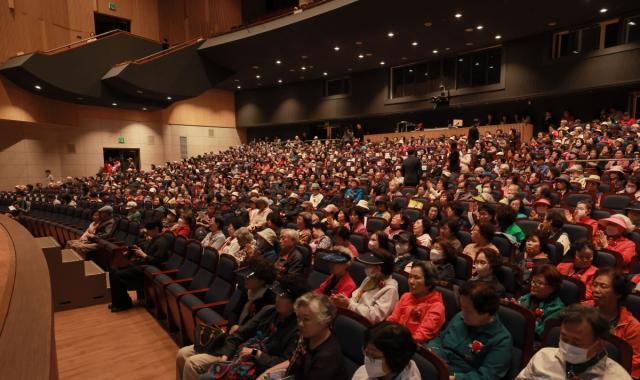 [NSP NEWS Image]군포시, 제54회 어버이날 기념식 성료…효행자 포함 23명 표창