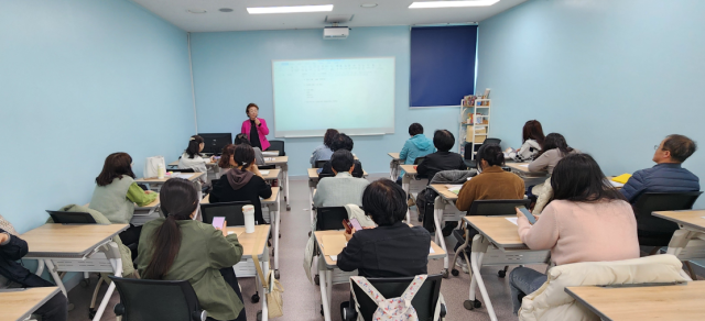 [NSP NEWS Image]시흥시, ‘문학 프로그램 기반 독서동아리’…내실 있는 활동 착수