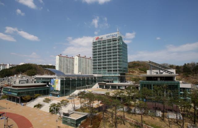 [NSP NEWS Image]포항시, 지역 기업과 ‘CIBF 2026’ 참가...이차전지 산업 경쟁력·지역기업 기술력 집중 홍보