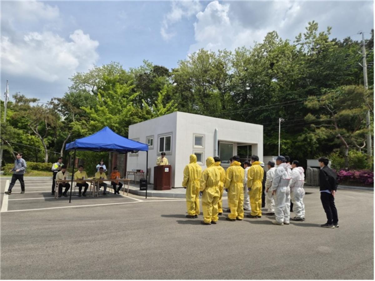 -화학물질 유출사고 대응 합동훈련 진행 모습. (사진 = 의왕시)