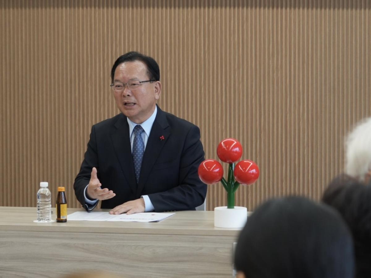 -김부겸 더불어민주당 대구시장 예비후보가 13일 정부 예산 확대를 통한 낙동강 본류 수질 개선, 복류수·강변여과수 활용을 포함한 안전한 물 공급체계 구축, 방천리 매립장 악취 차단,