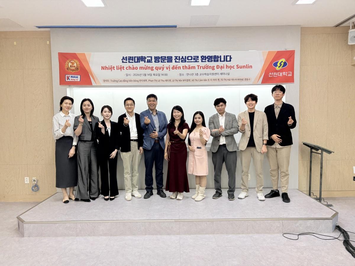 -포항 선린대학교 국제교류교육센터는 지난 14일 만나관 3층 교수학습지원센터 세미나실에서 베트남 비엔동 전문대학교 및 K-Mirae 유학원과 국제교류 협력 강화를 위한 간담회를 개최