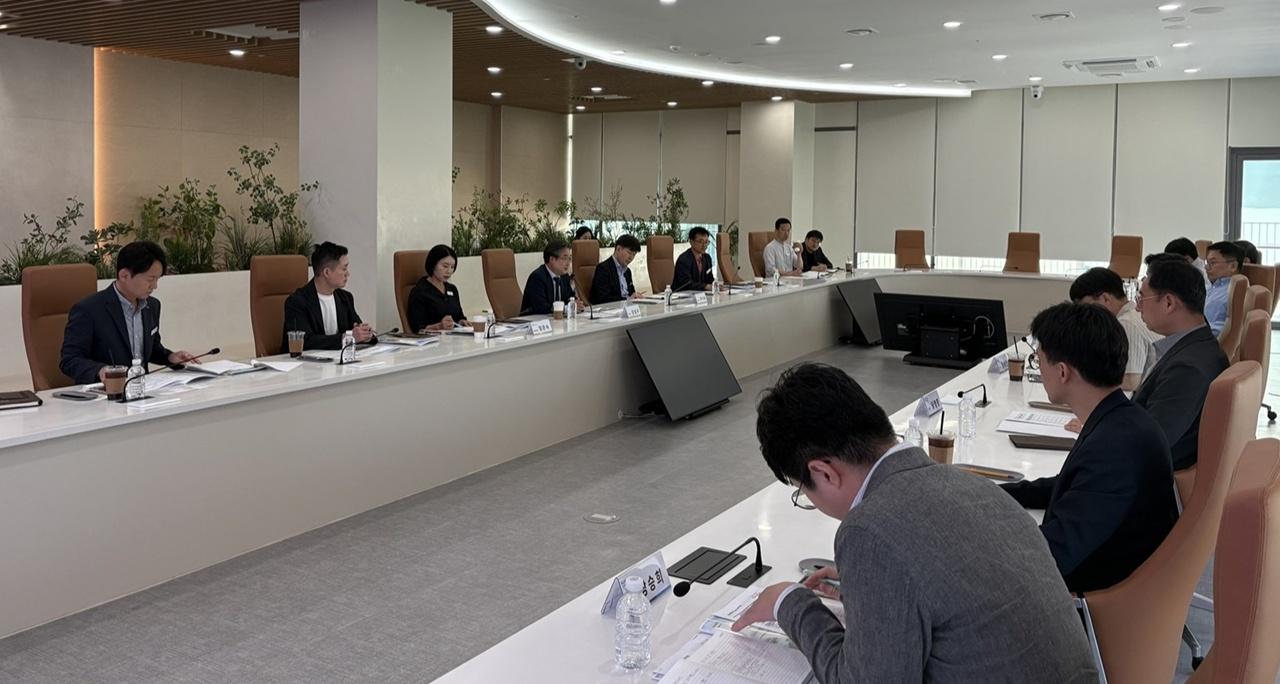-나주시와 한국에너지공과대가 지난 18일 개최한 통합회의. (사진 = 나주시)