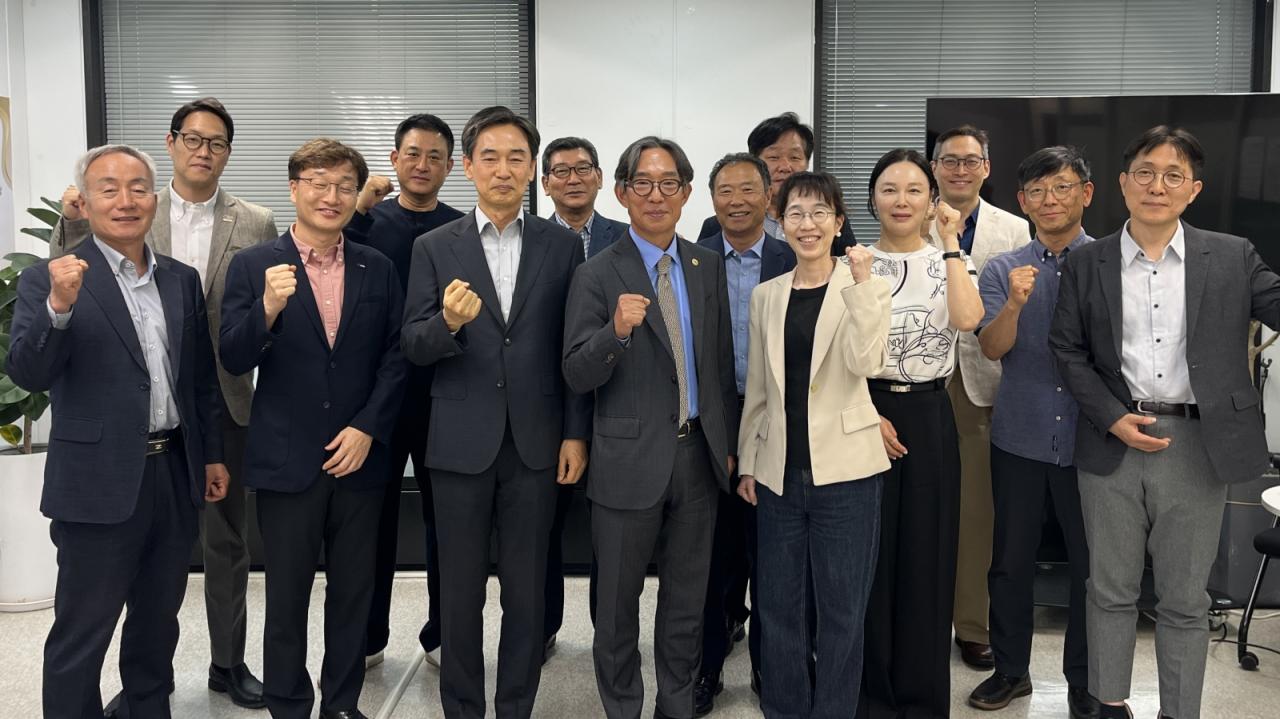 -5월 19일 오후 한국인터넷신문협회가 주최한