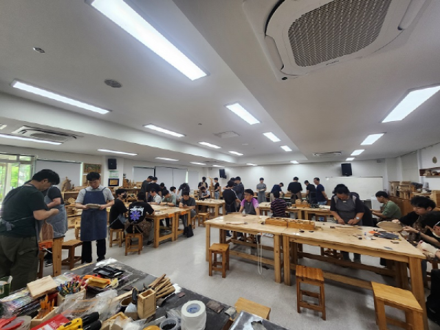 [NSP NEWS Image]의왕시, 바라산자연휴양림서 ‘목공예 체험 프로그램’ 본격 운영