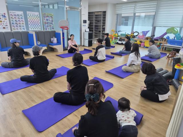 [NSP NEWS Image]영양군공동육아나눔터, ‘자녀 바른 자세 교정’ 부모 교육 실시